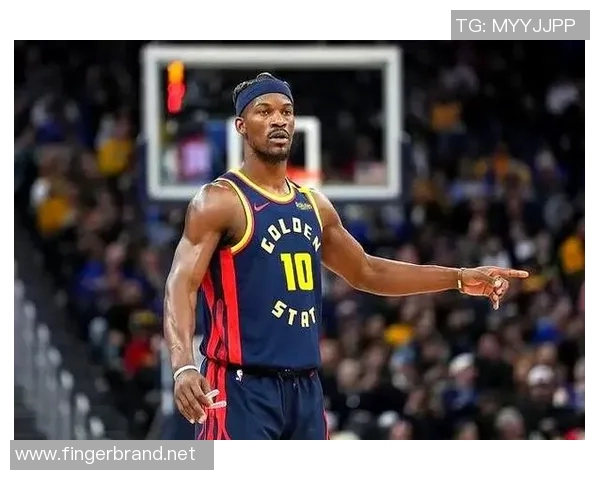 巴特勒已无单核能力！独自带队仅出手10次，他只能辅助库里发挥！