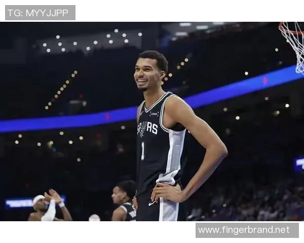 稳固西部第二!文班轰33+10+7记三分:入选全明星之夜打爆爵士