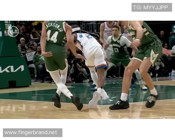 雷霆亚历山大狂砍40分,率队大胜雄鹿,成为nba今夏焦点球星